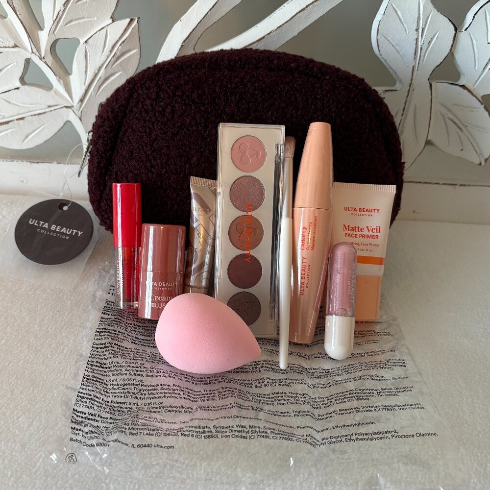 NWT - Ulta Beauty 10 Piece Make-up Set and Cherry Cosmetic Bag